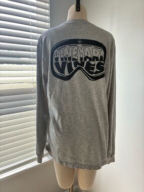 Vineyard Vines Men’s Grey Ski Goggles Long Sleeve Shirt